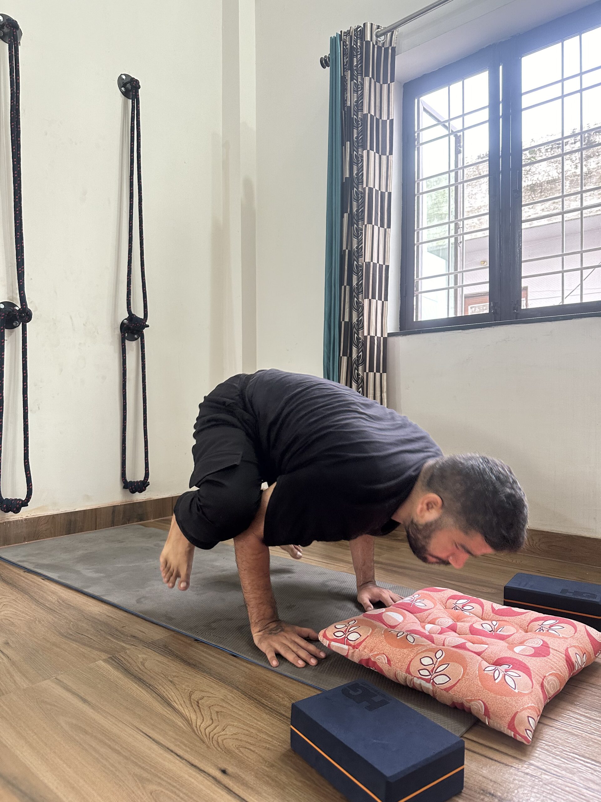 Bakasana (Crane Pose) Classes in Dehradun – Strength, Focus & Balance