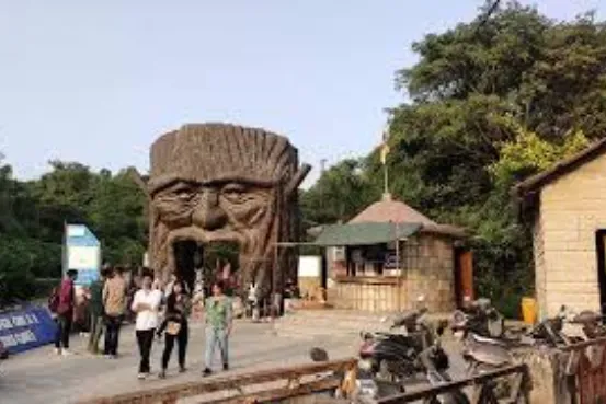 Robber’s Cave (Gucchupani)