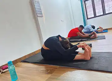 100 hour yoga-teacher training course in dehradun india